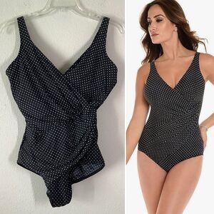MIRACLESUIT Slimming One-Piece Swimsuit Oceanus Polka Dot Black Underwire 18 DD